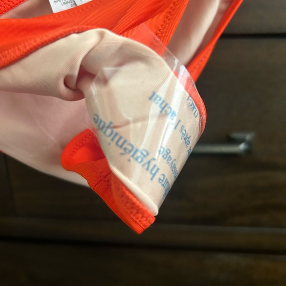 J.Crew Women’s La Playa Monterey Strappy Bikini Bottom in Cerise
NWT - Picture 6 of 7